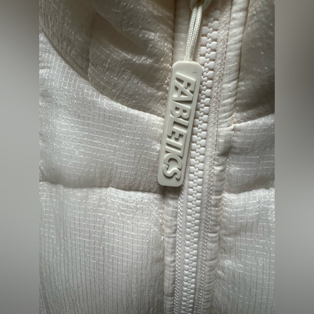 Fabletics Off-White Puffer Packable Oversized Jac… - image 3